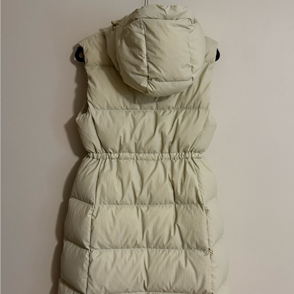 Varley Beige Puffer Vest - Picture 3 of 8
